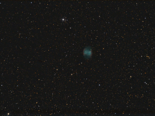 M27 - Планетарная туманность Гантель в созвездии Лисички